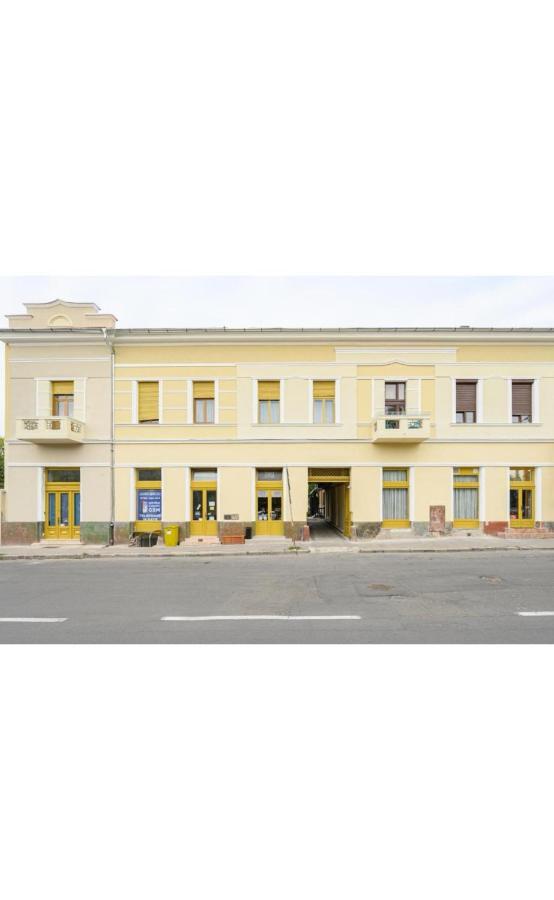 Radac Residence Орадя Экстерьер фото